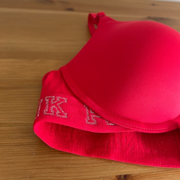 PINK Victoria Secret Bra - Picture 10 of 13